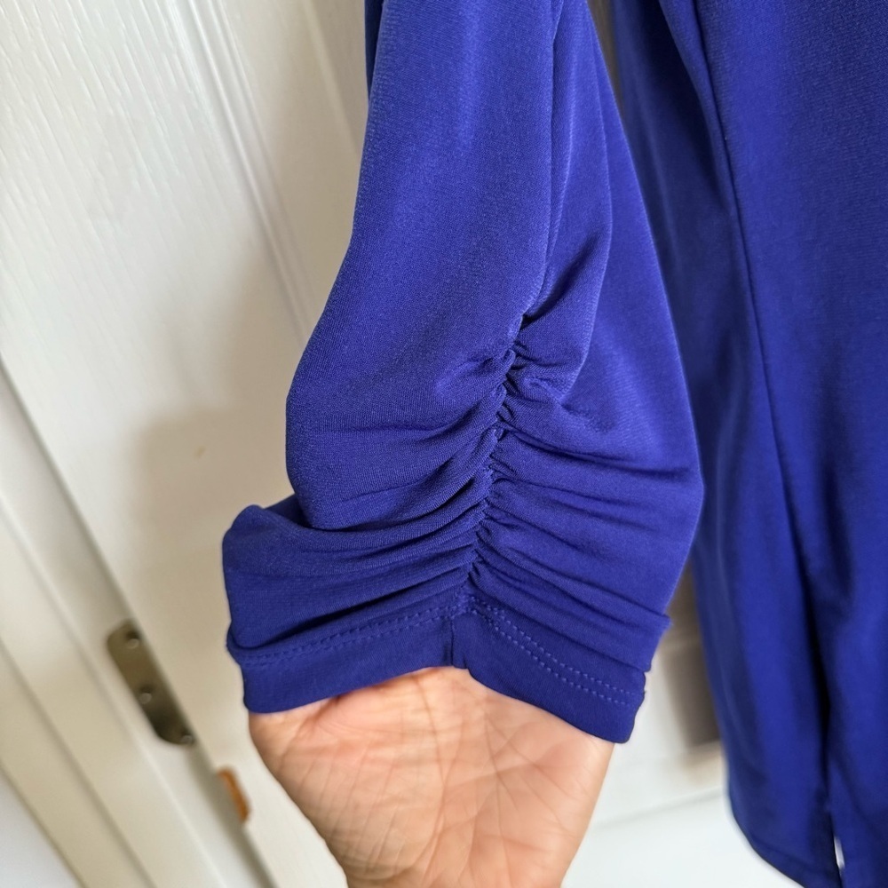 Susan Graver Liquid Knit Tunic Top Vibrant Blue Size Medium - Picture 5 of 7